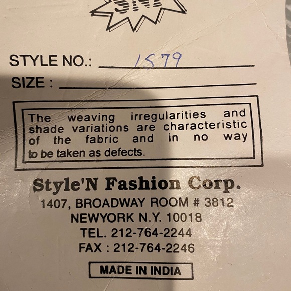 Vintage Butterfly Sequin Detailed top - Picture 9 of 9